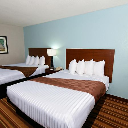 Rock Island Inn & Suites Marshalltown Exterior foto
